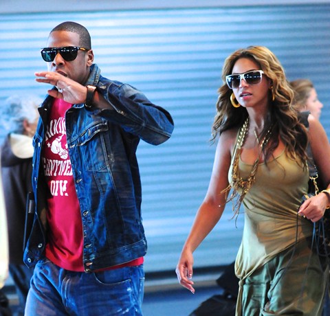 Beyonce Beyonce Sued by Uncooperative Neighbor