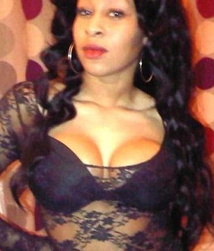 Claudia Aderotimi