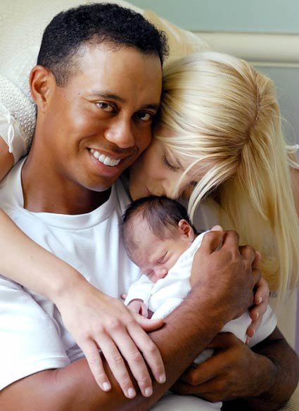 tiger woods cheats on wife pictures